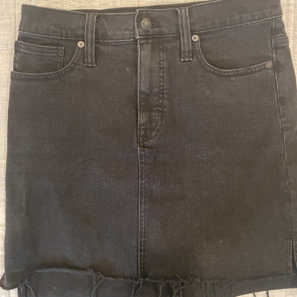 Gently worn black madewell jean skirt